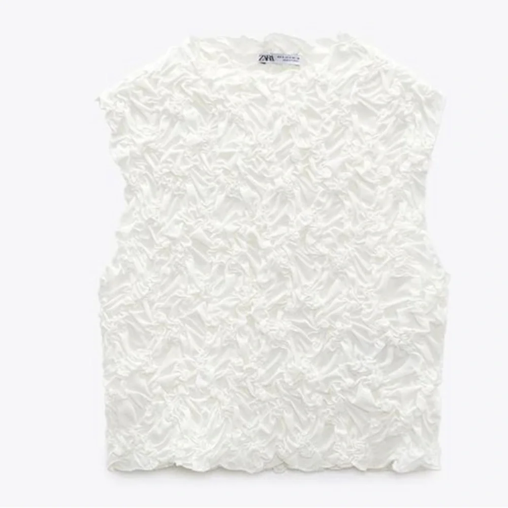Textured White Top - Picture 3 of 3
